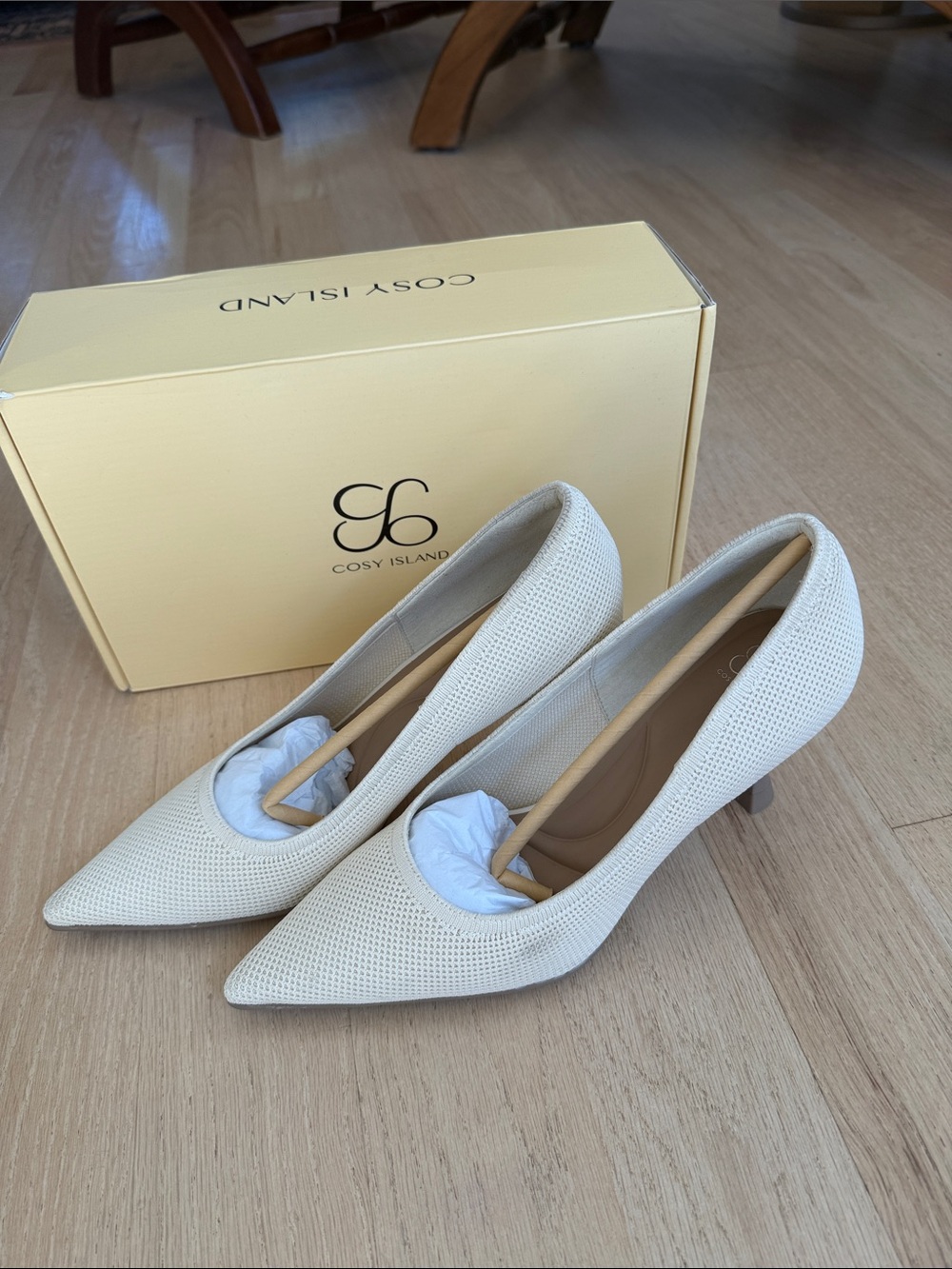 Cosy Island Cream Textured Pointed-Toe Heels